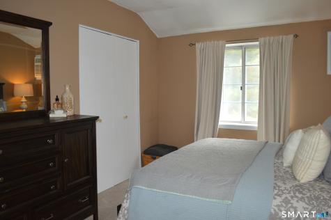 163 Cynthia Lane Middletown CT 06457