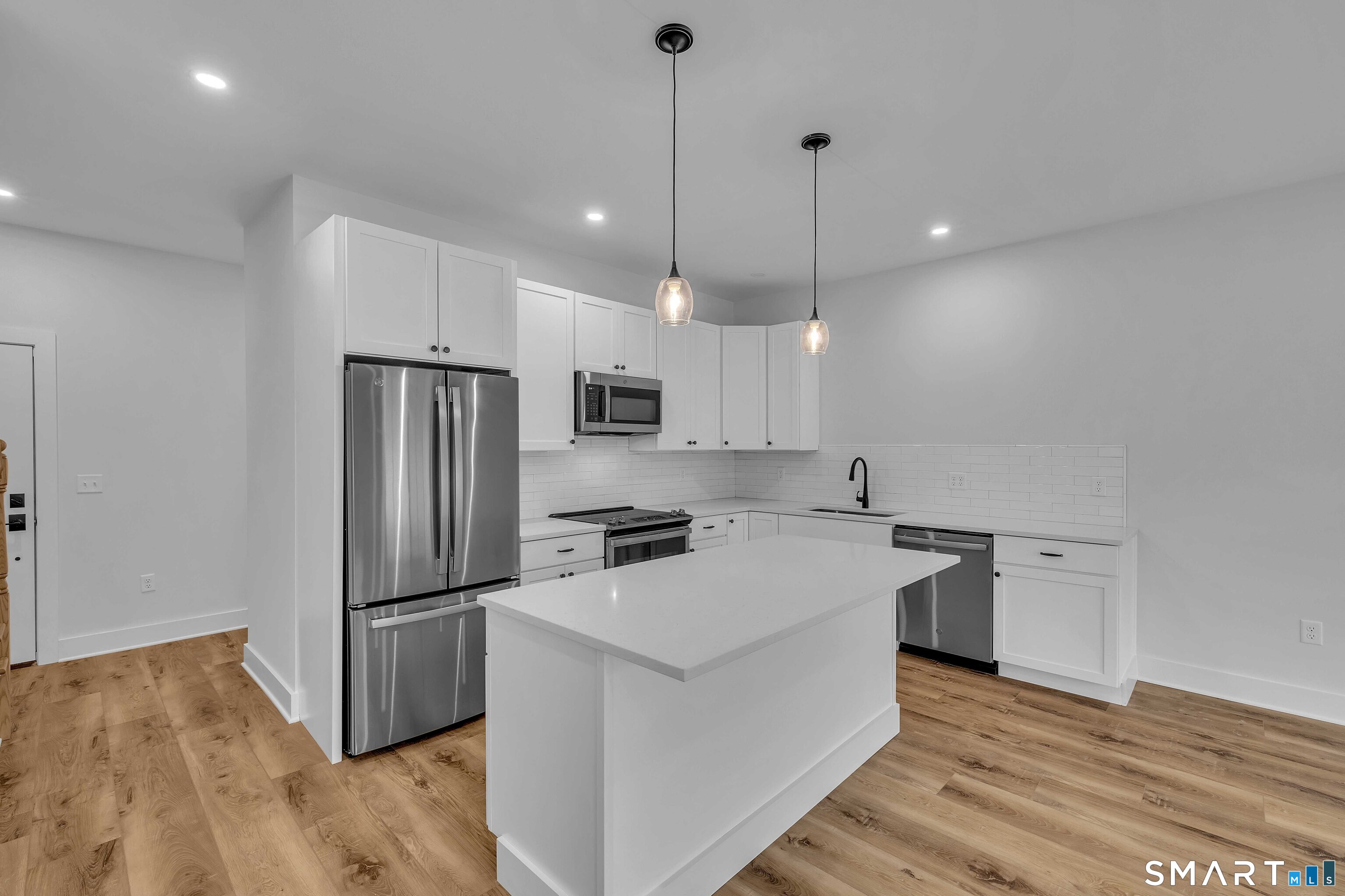 138 Boston Post Road East Lyme CT 06333