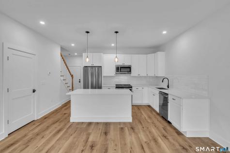 138 Boston Post Road East Lyme CT 06333