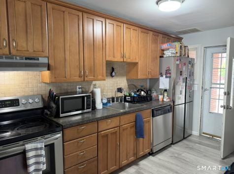 213 West Walk West Haven CT 06516