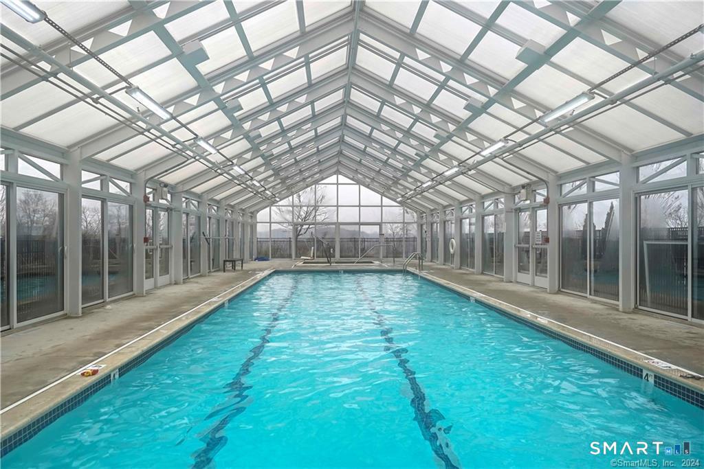 17 Brentwood Circle Danbury CT 06810