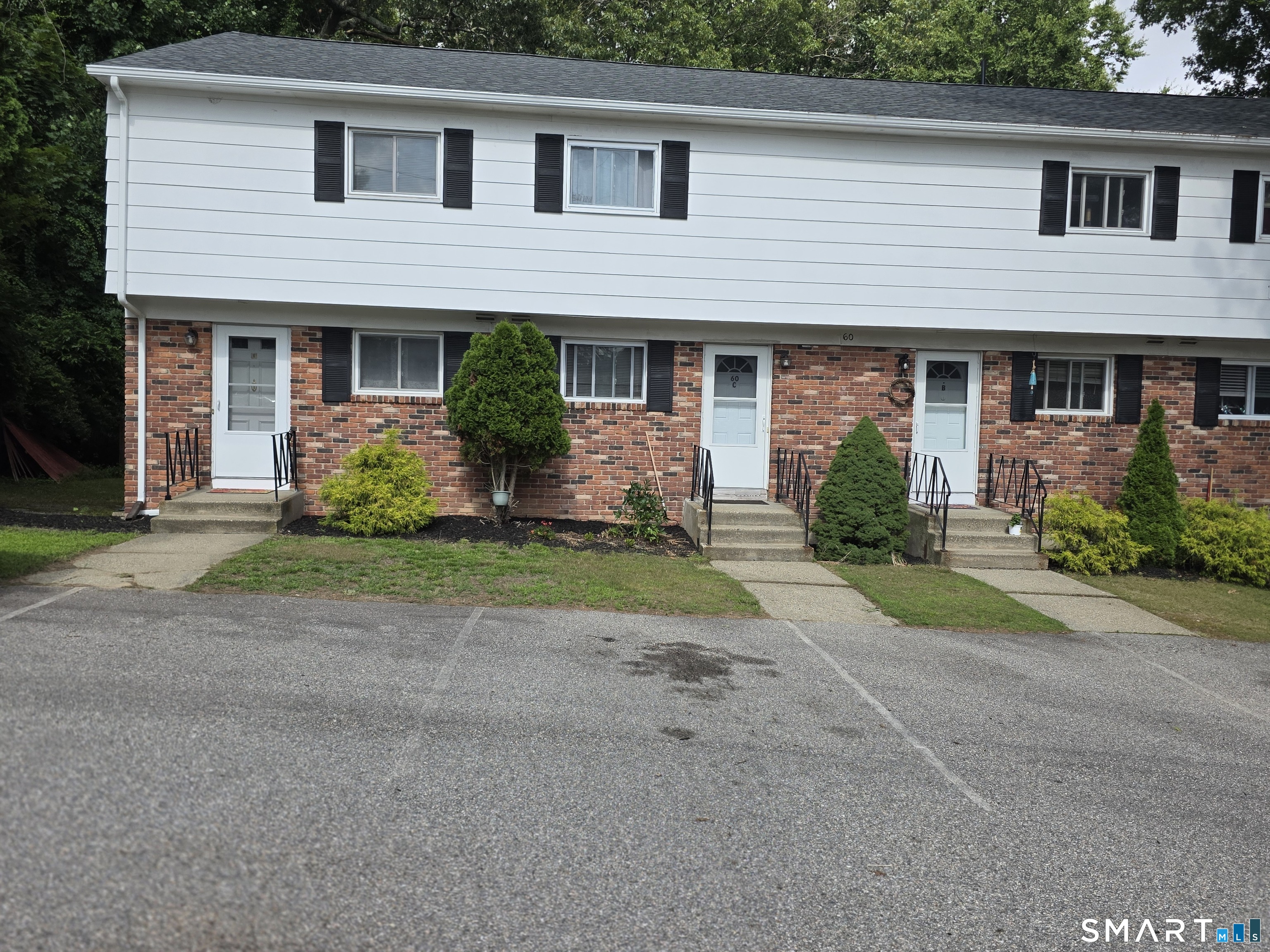 60 Skyline Drive Montville CT 06382