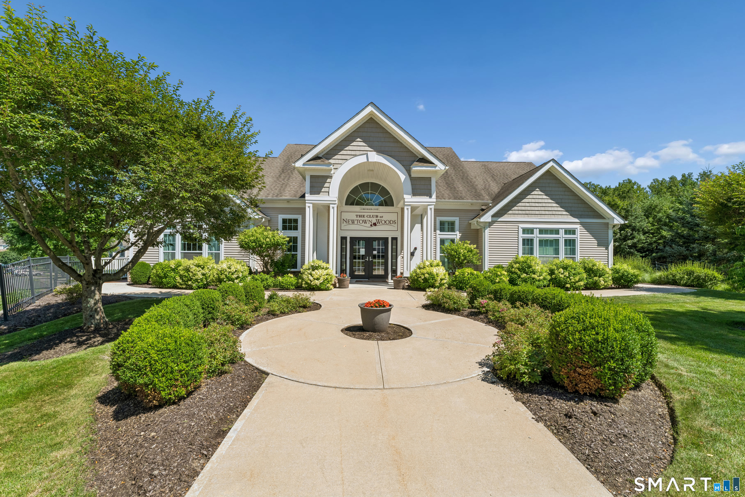 1227 Brookside Court Newtown CT 06470