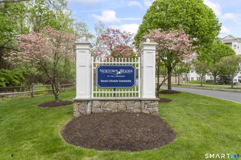 20 Brookside Court Newtown CT 06470