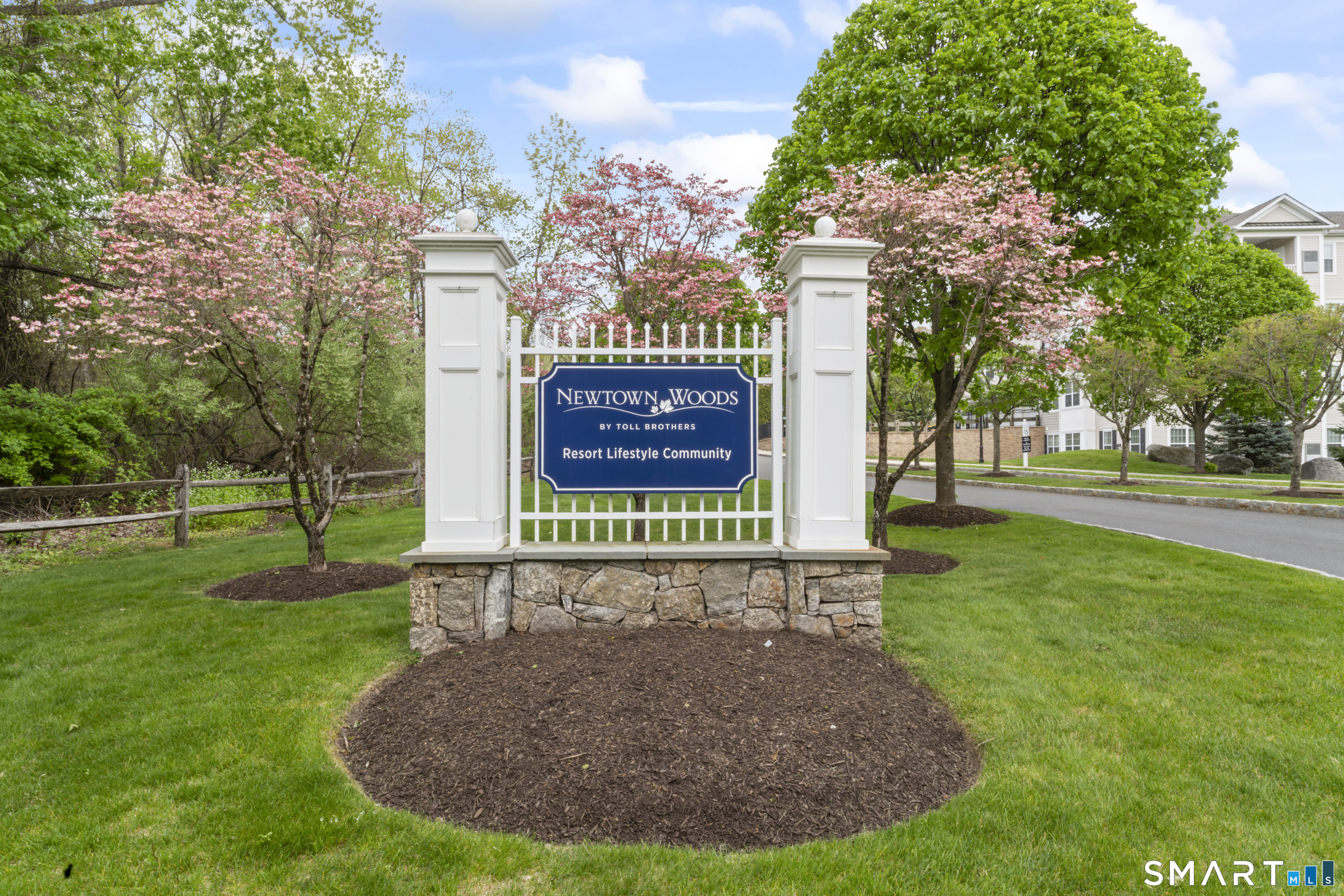 20 Brookside Court Newtown CT 06470