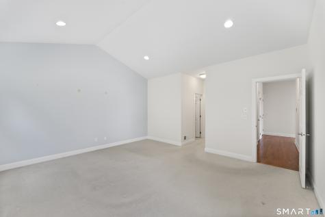 20 Brookside Court Newtown CT 06470