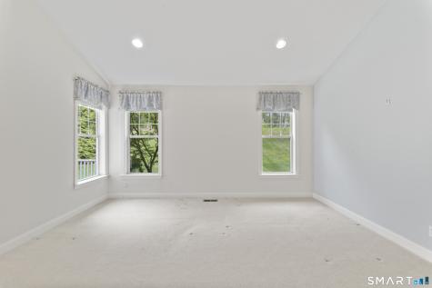 20 Brookside Court Newtown CT 06470