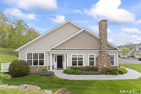 20 Brookside Court Newtown CT 06470