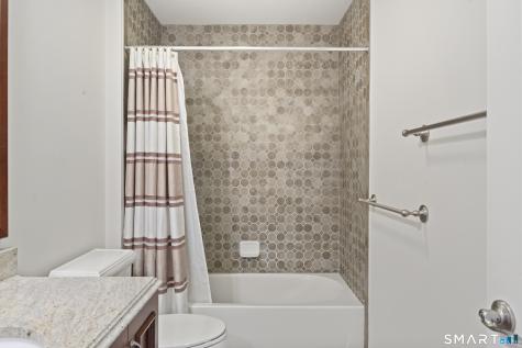 20 Brookside Court Newtown CT 06470
