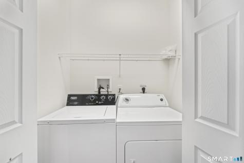 20 Brookside Court Newtown CT 06470