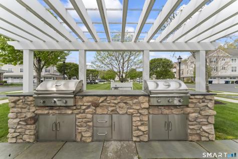 20 Brookside Court Newtown CT 06470