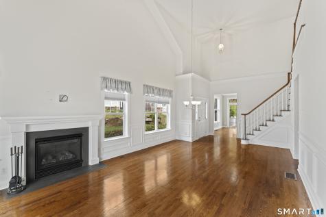 20 Brookside Court Newtown CT 06470