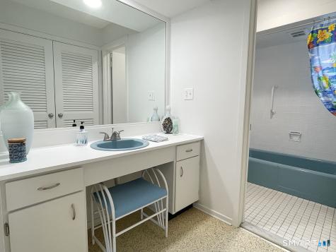 184 Heritage Village Southbury CT 06488