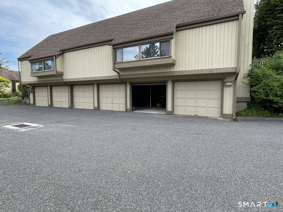 184 Heritage Village Southbury CT 06488