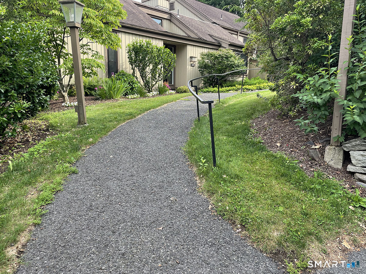 184 Heritage Village Southbury CT 06488