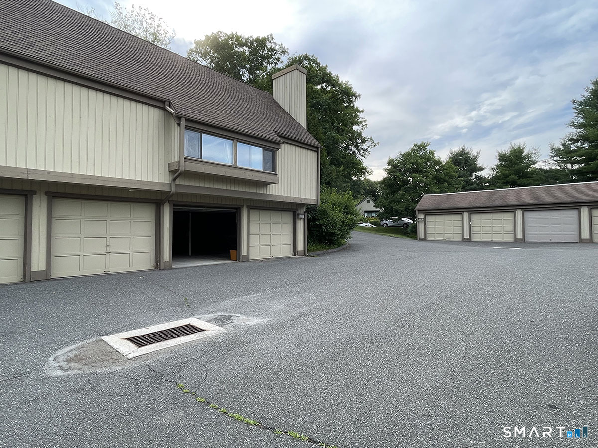 184 Heritage Village Southbury CT 06488