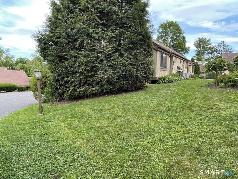 184 Heritage Village Southbury CT 06488