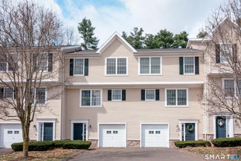 47 Nolan Circle Manchester CT 06042