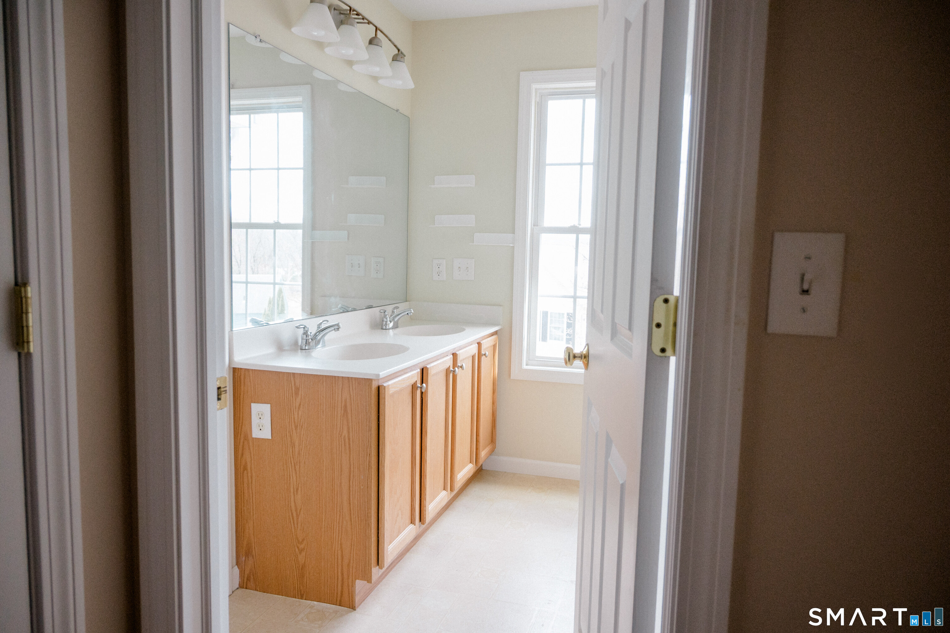 47 Nolan Circle Manchester CT 06042
