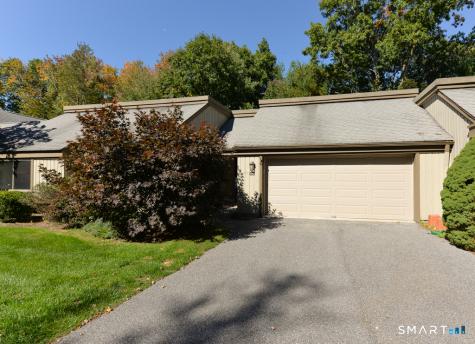 2 Heritage Crest Southbury CT 06488