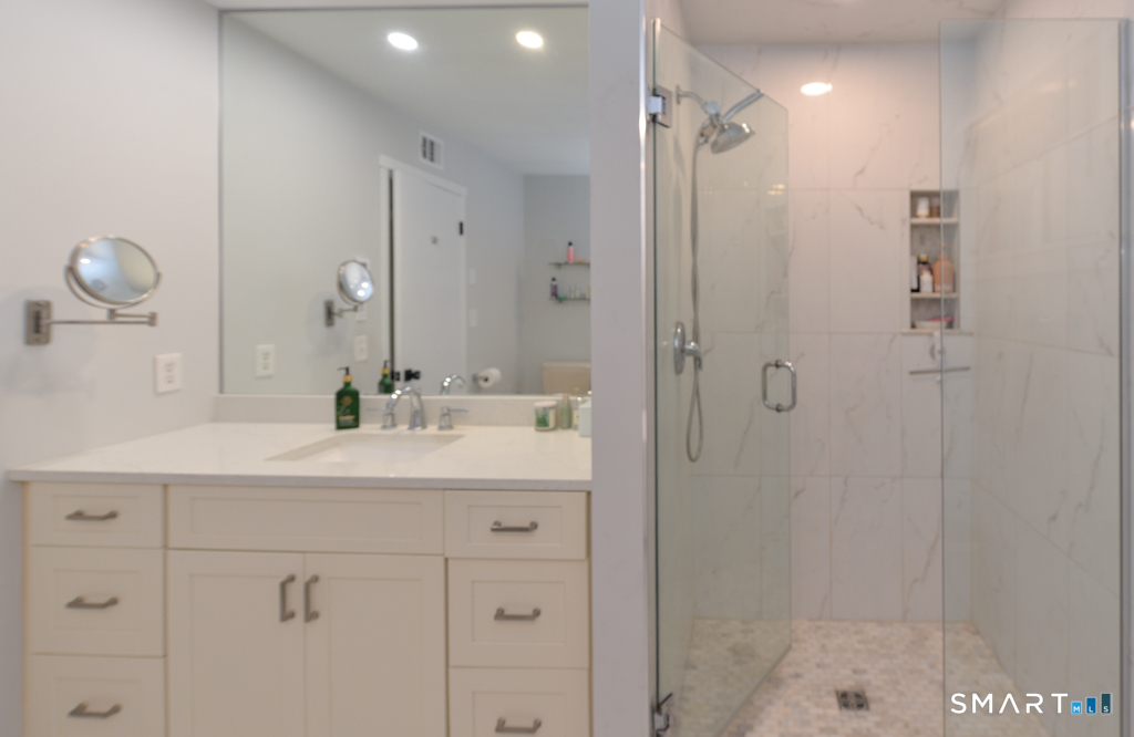 2 Heritage Crest Southbury CT 06488