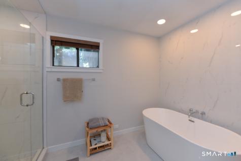 2 Heritage Crest Southbury CT 06488