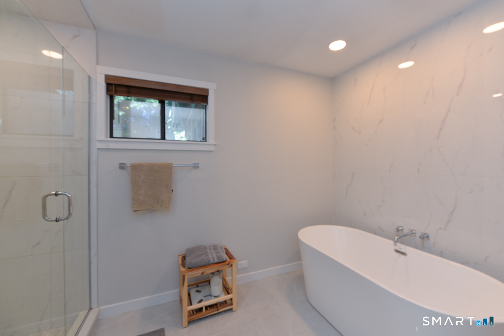 2 Heritage Crest Southbury CT 06488