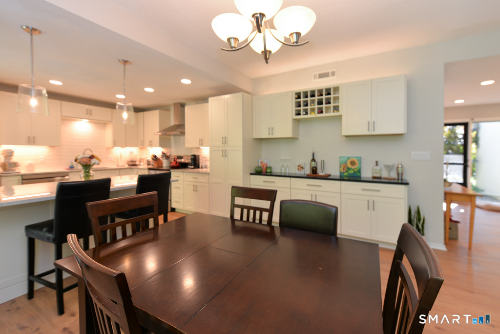2 Heritage Crest Southbury CT 06488
