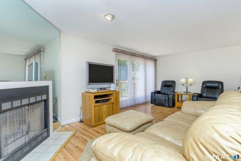 21 Wynwood Drive Cromwell CT 06416