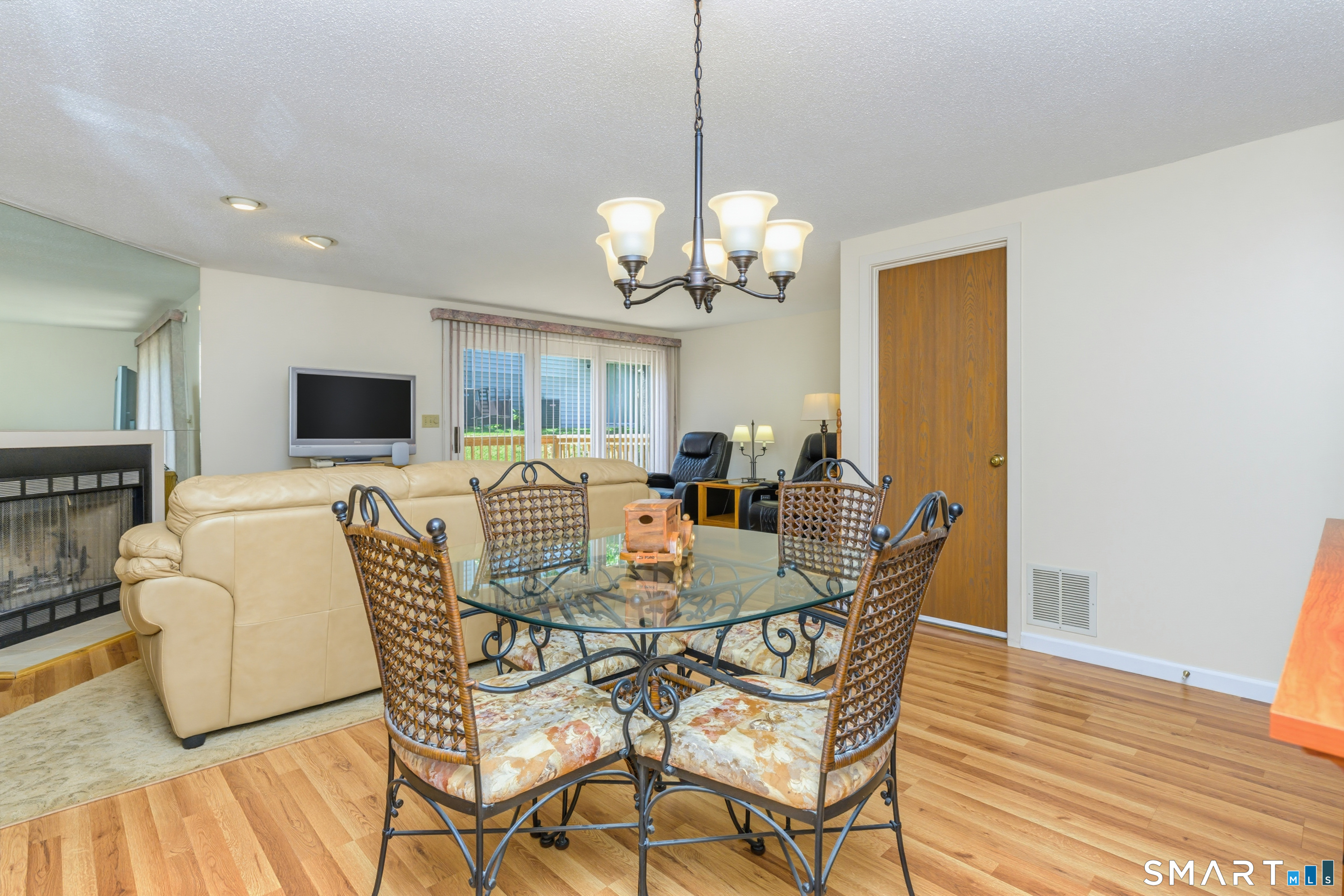 21 Wynwood Drive Cromwell CT 06416
