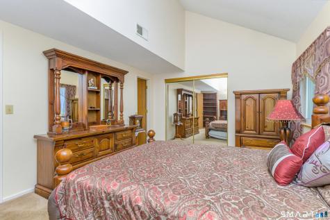 21 Wynwood Drive Cromwell CT 06416