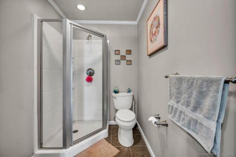 10 Pilgrim Harbor Wallingford CT 06492