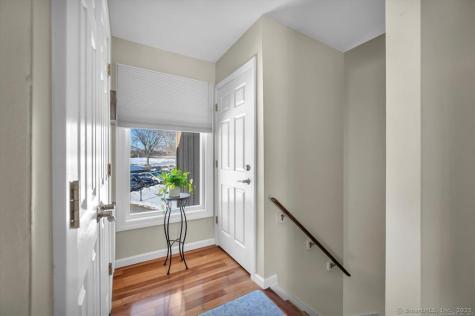 10 Pilgrim Harbor Wallingford CT 06492