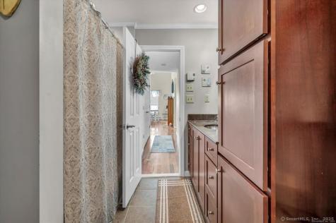 10 Pilgrim Harbor Wallingford CT 06492