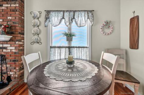 10 Pilgrim Harbor Wallingford CT 06492