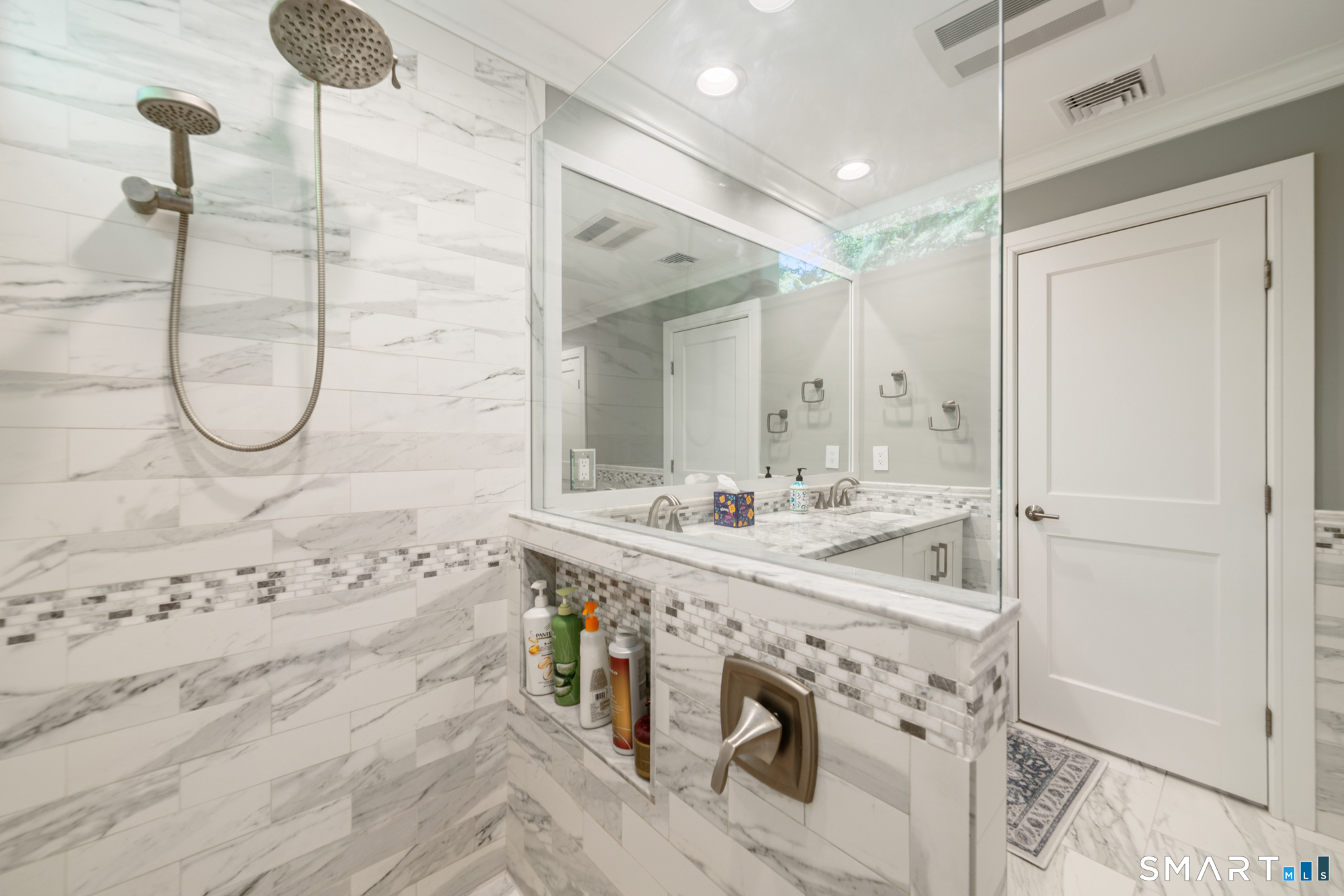 28 Heritage Crest Southbury CT 06488