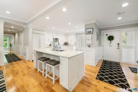 28 Heritage Crest Southbury CT 06488