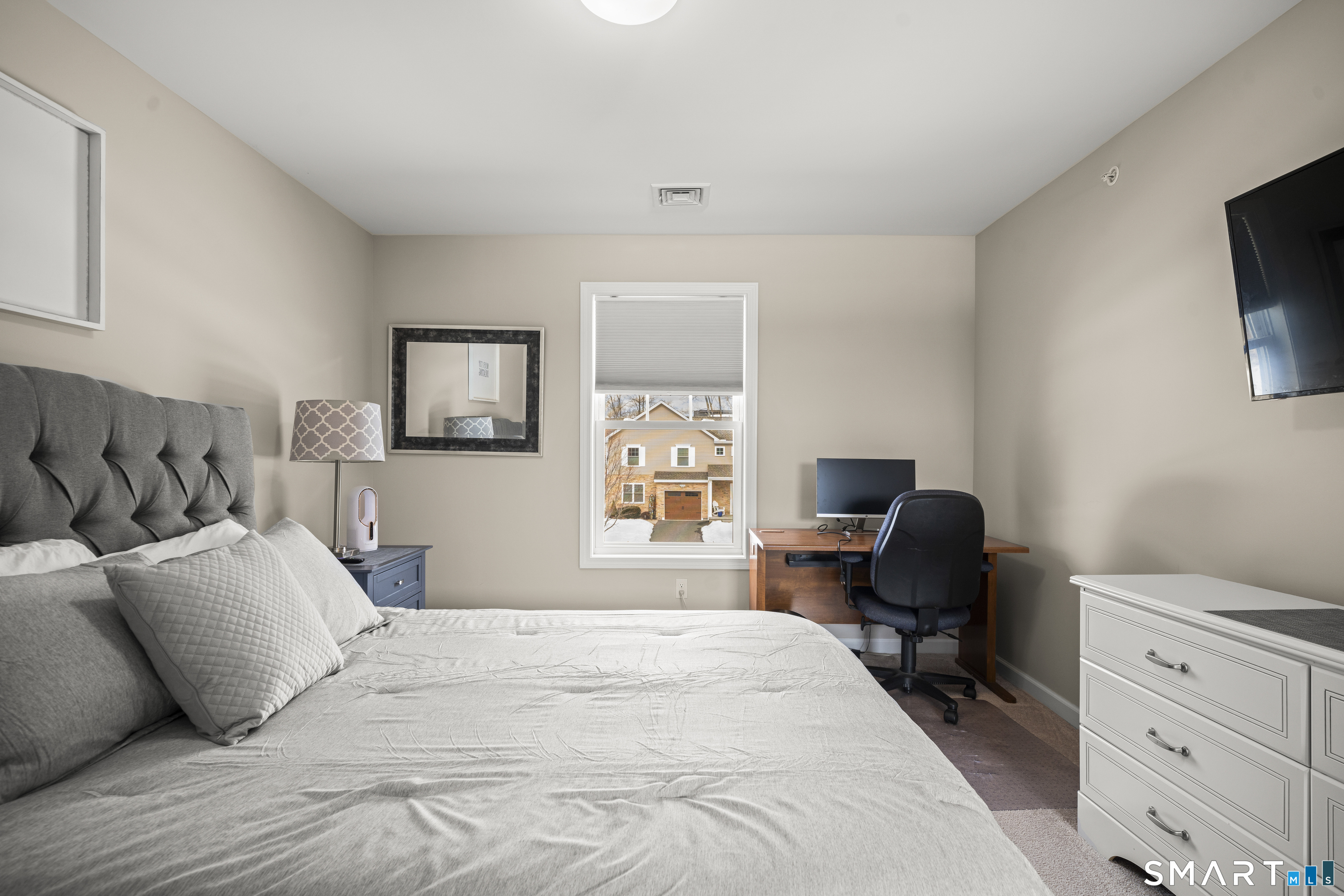 109 Old Village Circle Windsor CT 06095