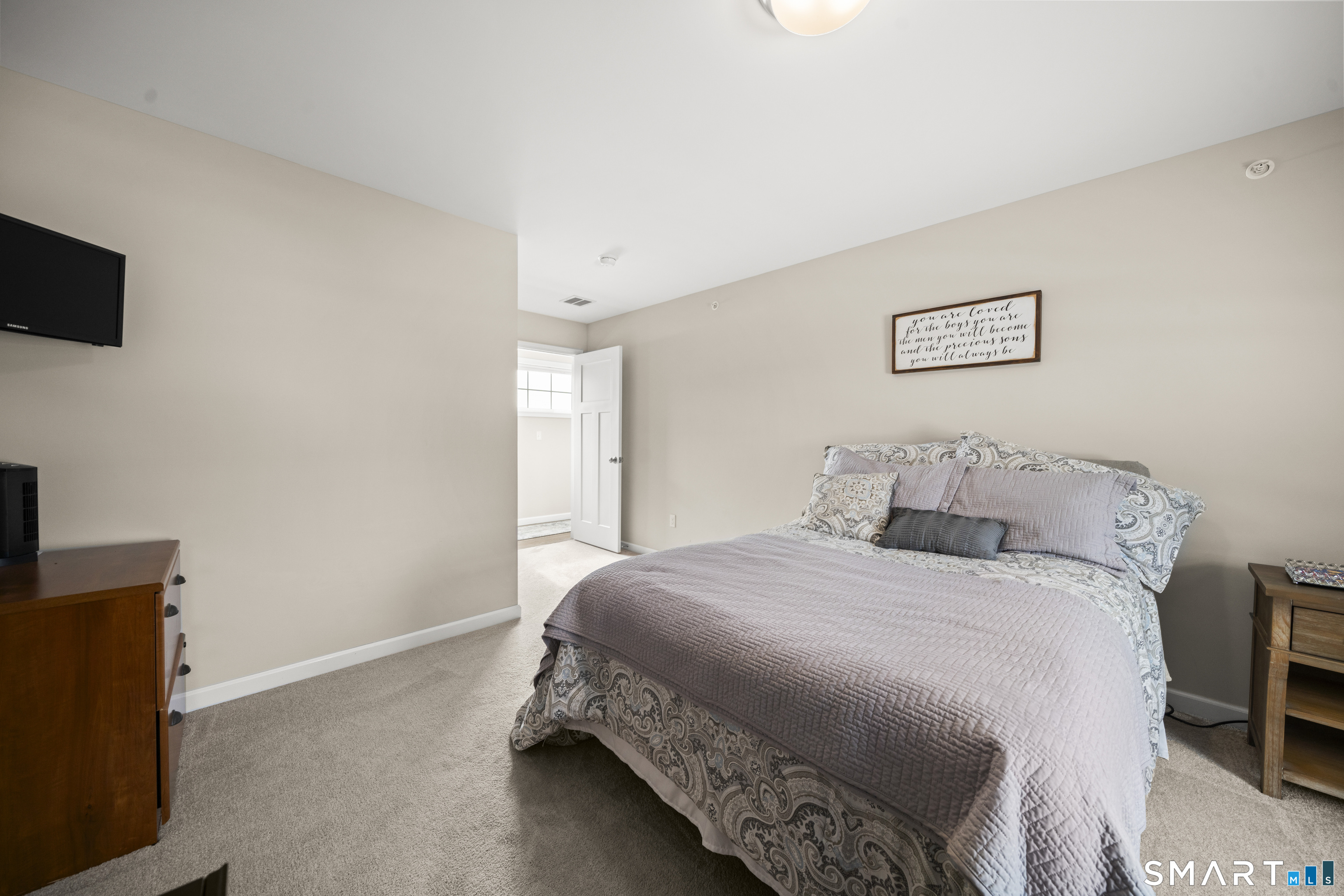 109 Old Village Circle Windsor CT 06095