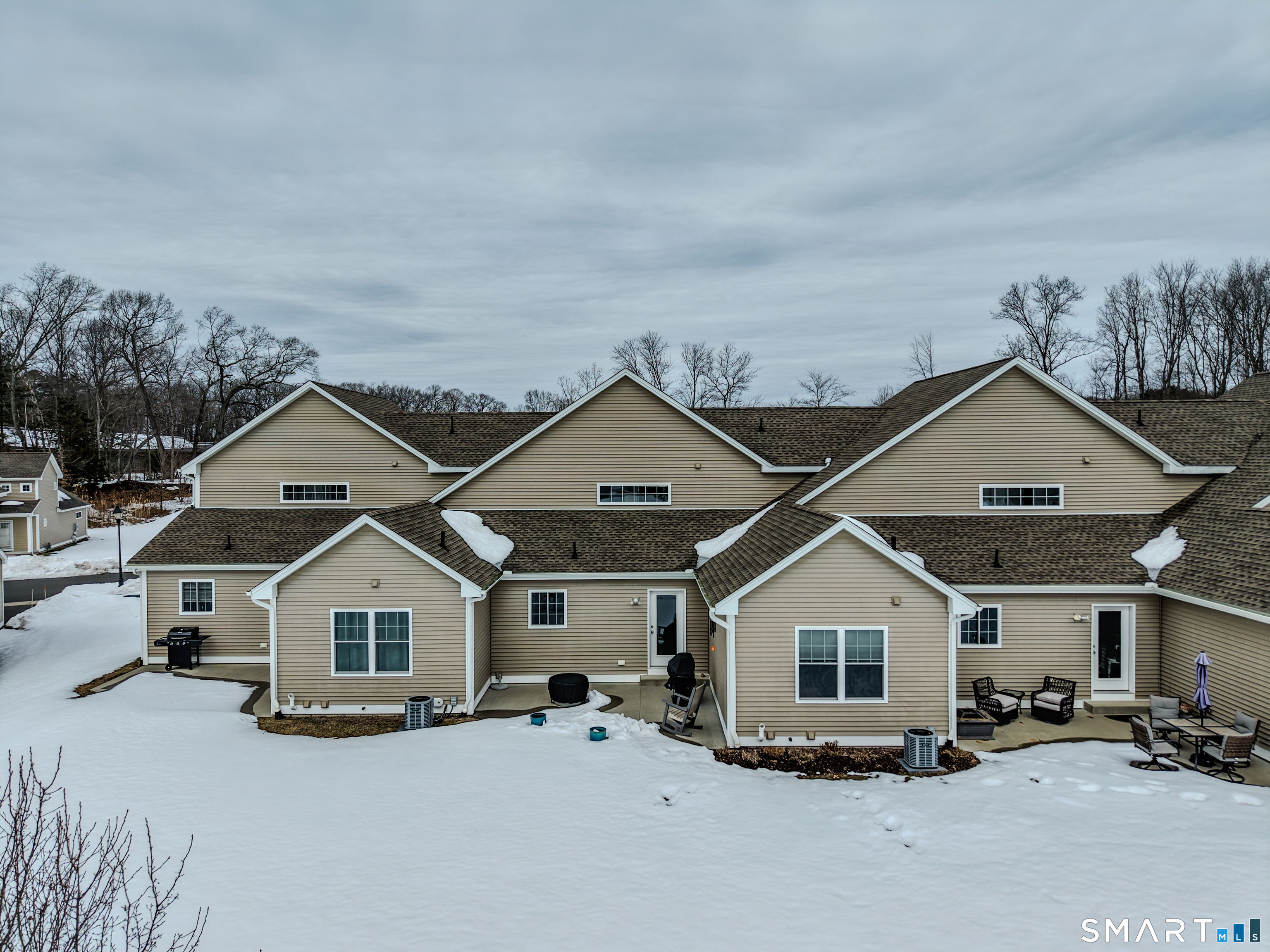 109 Old Village Circle Windsor CT 06095