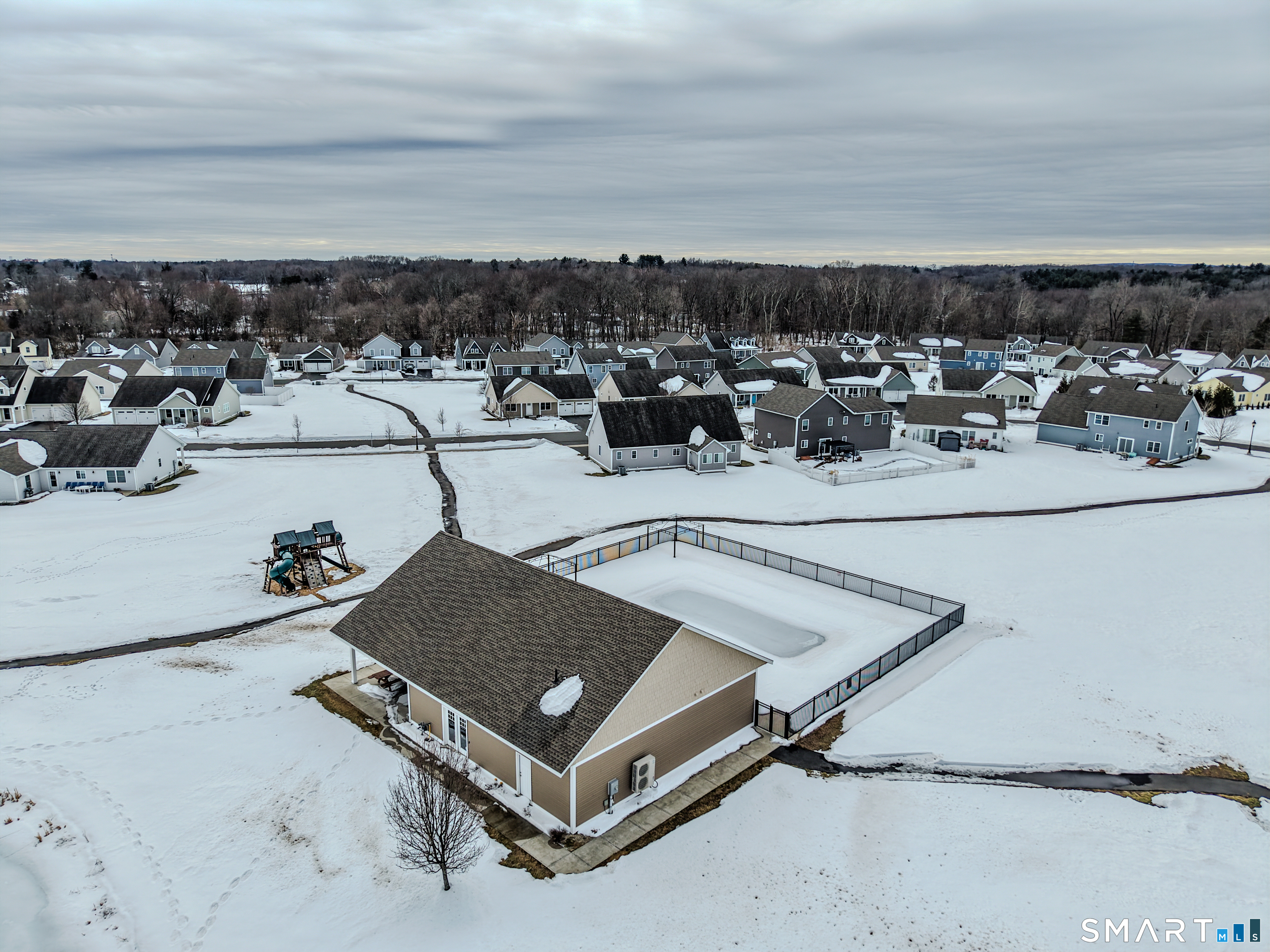 109 Old Village Circle Windsor CT 06095