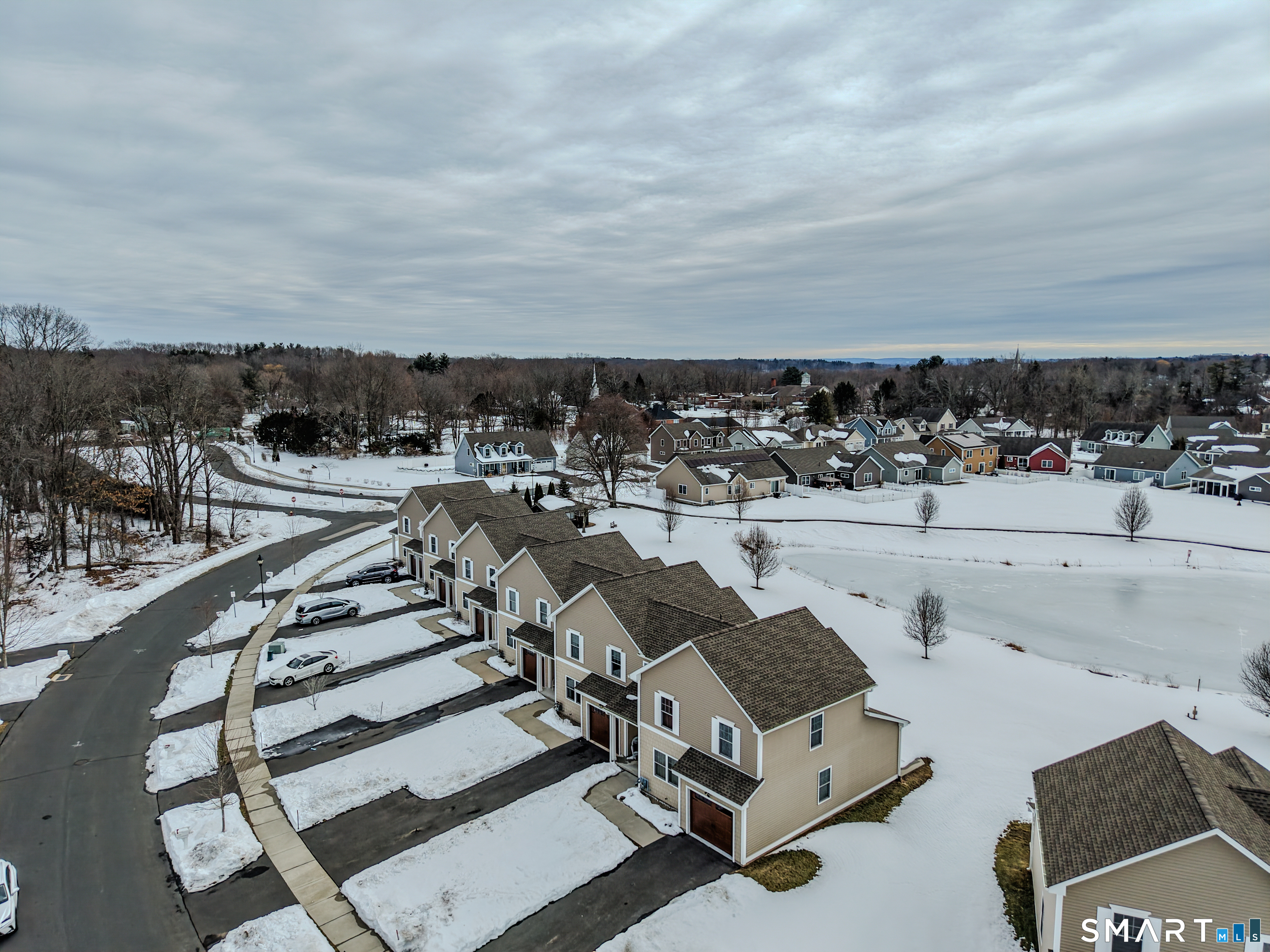 109 Old Village Circle Windsor CT 06095