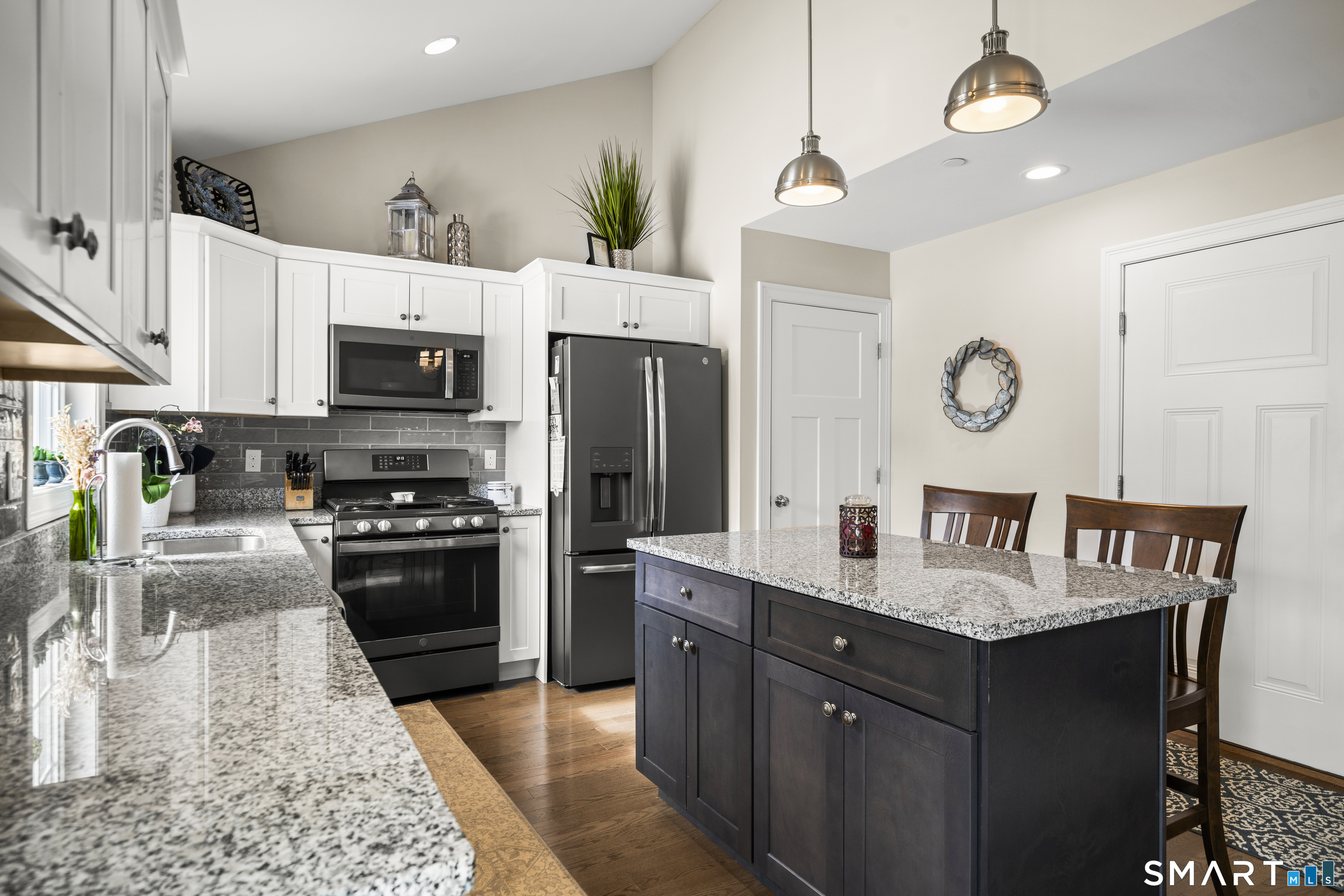 109 Old Village Circle Windsor CT 06095