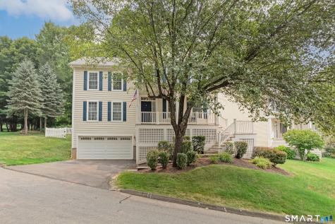 8 Minuteman Circle Southbury CT 06488