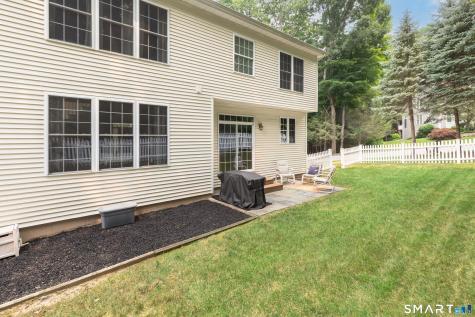 8 Minuteman Circle Southbury CT 06488