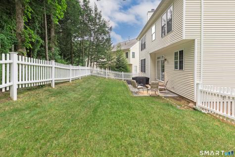 8 Minuteman Circle Southbury CT 06488