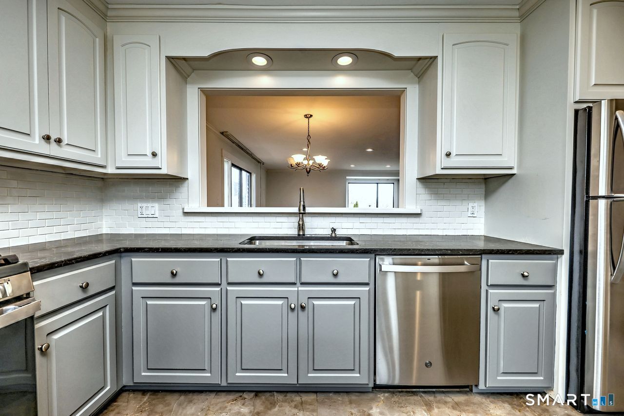 132 Bison Lane Stratford CT 06614