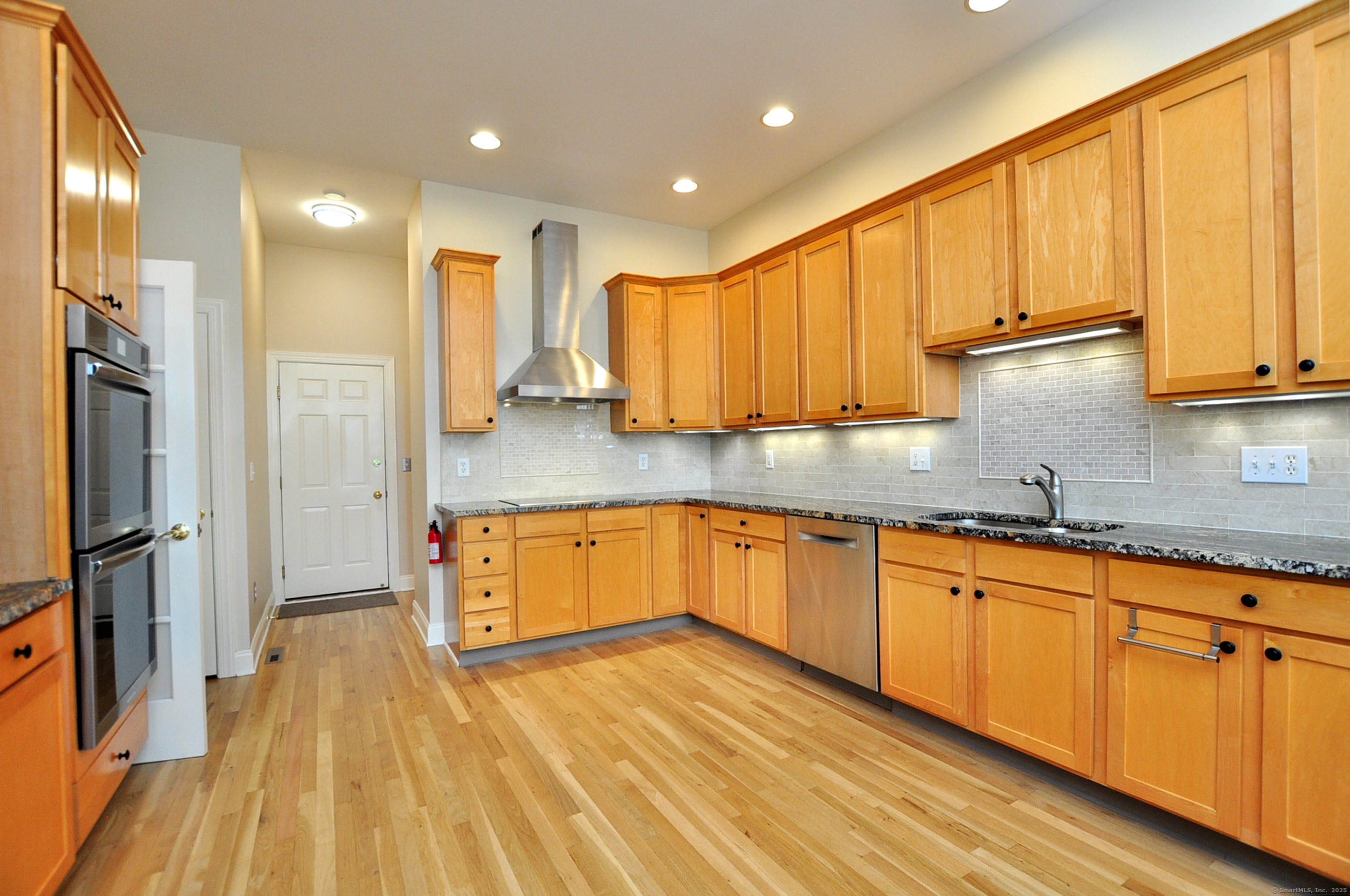 2 Templeton Court Avon CT 06001