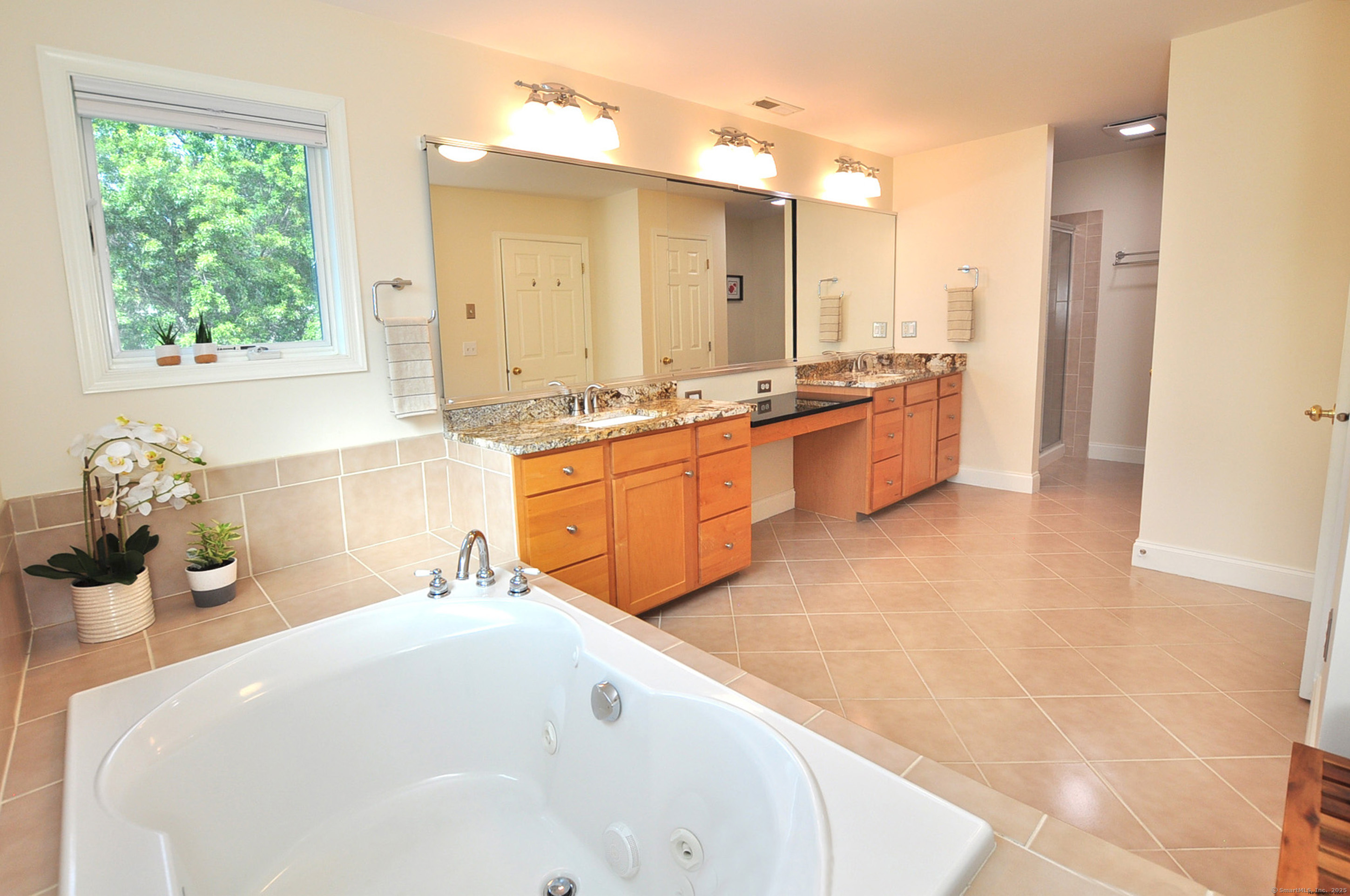 2 Templeton Court Avon CT 06001