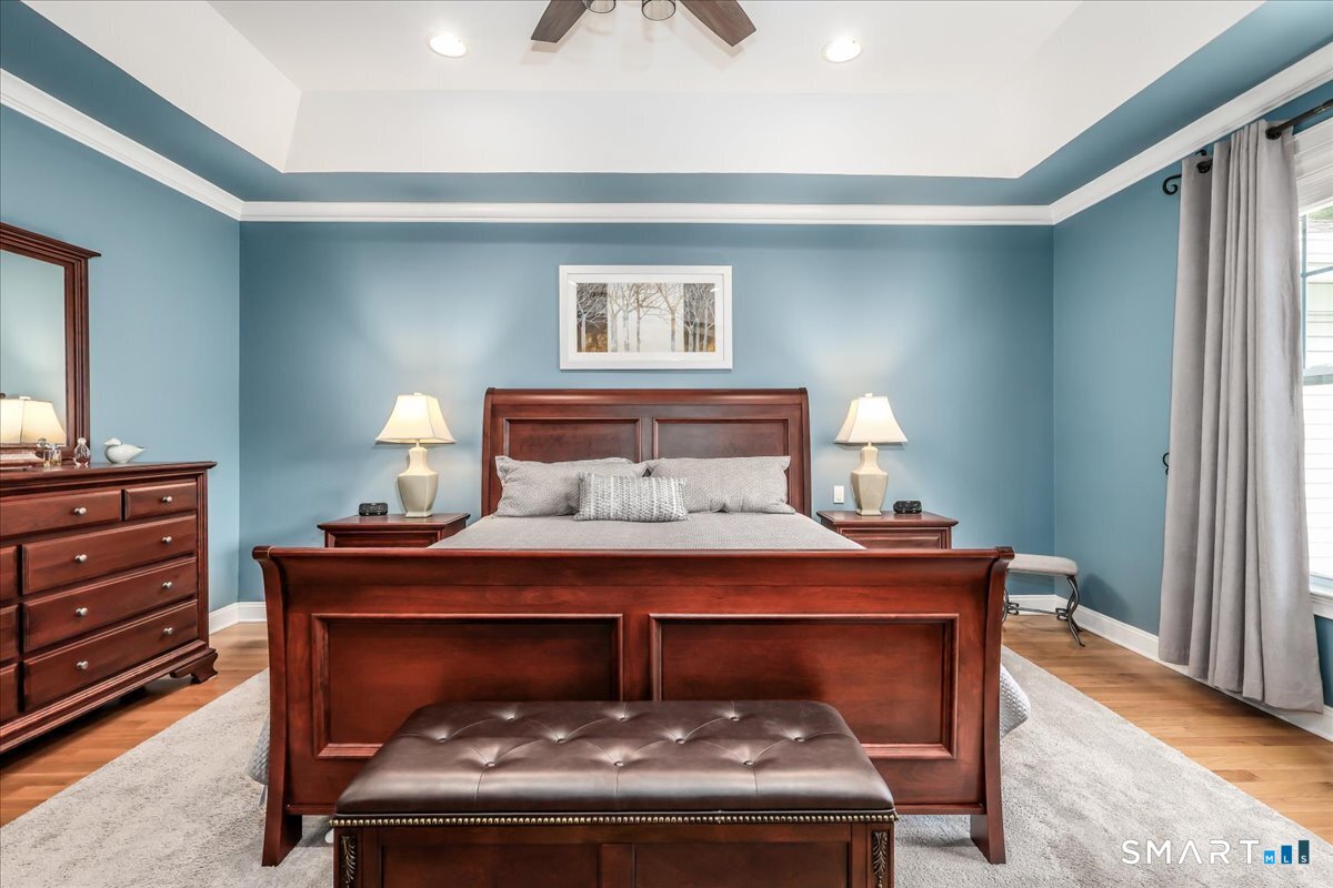 16 Franklin Court Newtown CT 06470